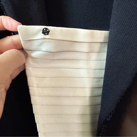 St.John Black Santana Knit Beaded Suit Set Including Longline Blazer and Pants - Picture 10 of 16